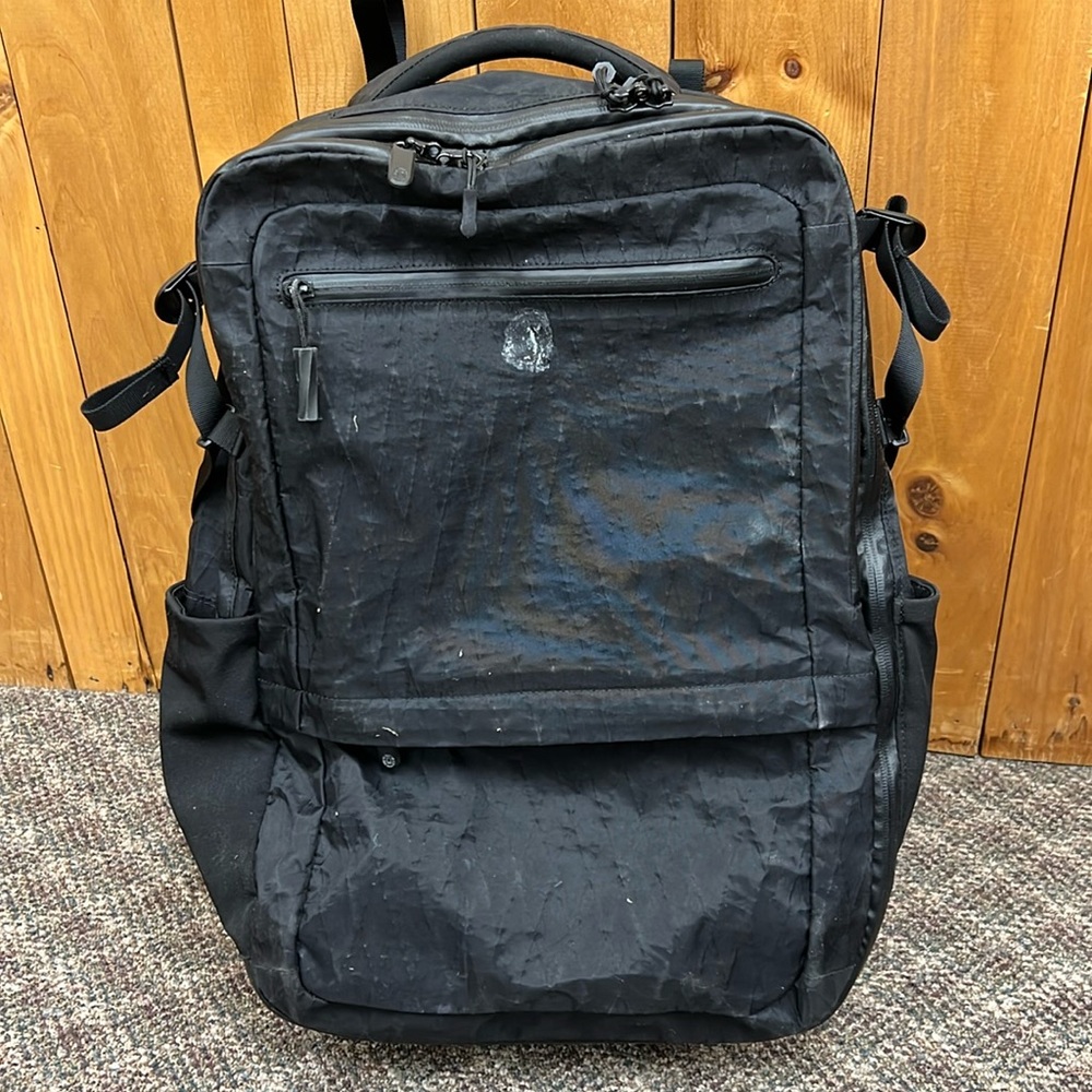 Tortuga Black Travel Backpack